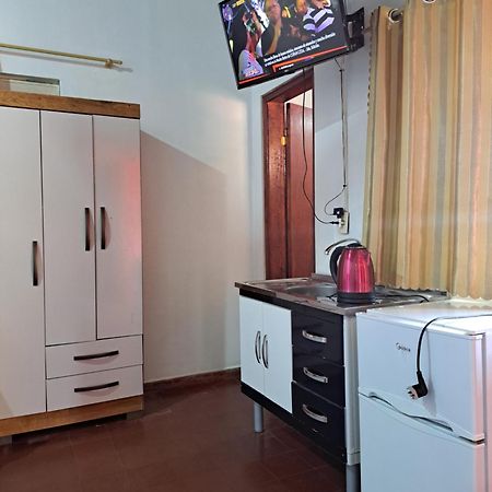 Hummingbird Hostel Ciudad del Este Luaran gambar